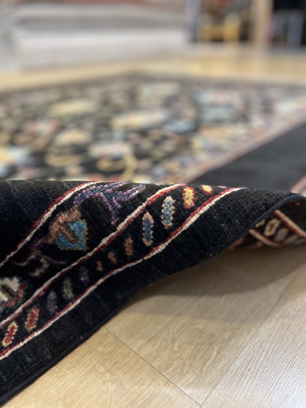 Türk El Düğümlü Madalyon Desenli El Dokuma Kilim