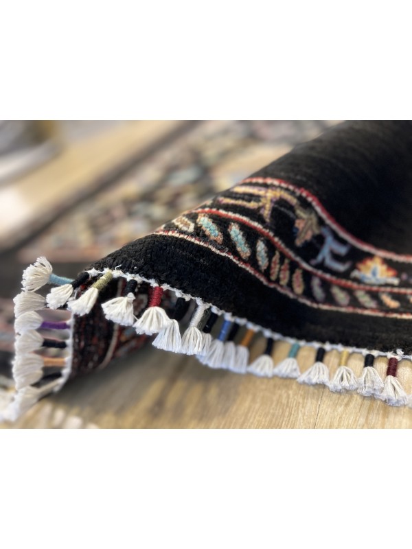 Türk El Düğümlü Madalyon Desenli El Dokuma Kilim