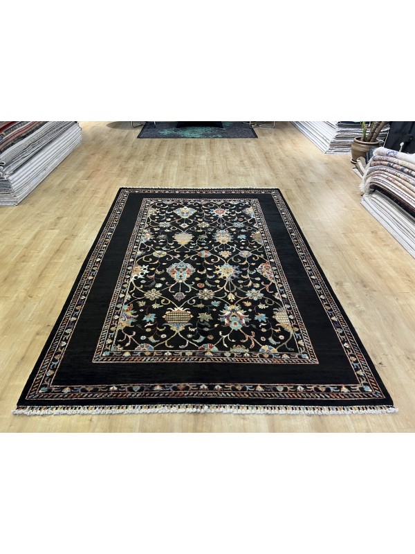Türk El Düğümlü Madalyon Desenli El Dokuma Kilim