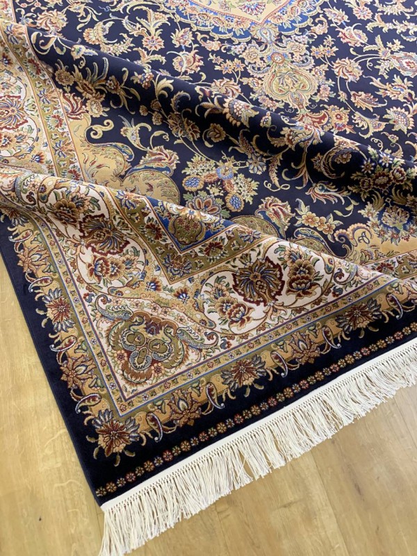 Şahinbey 120 Tarak İpek Halı Şahinbey 120 Tarak İpek Halı